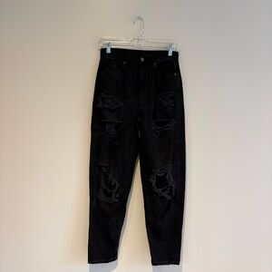 American Eagle Distressed Relaxed Mom Jean